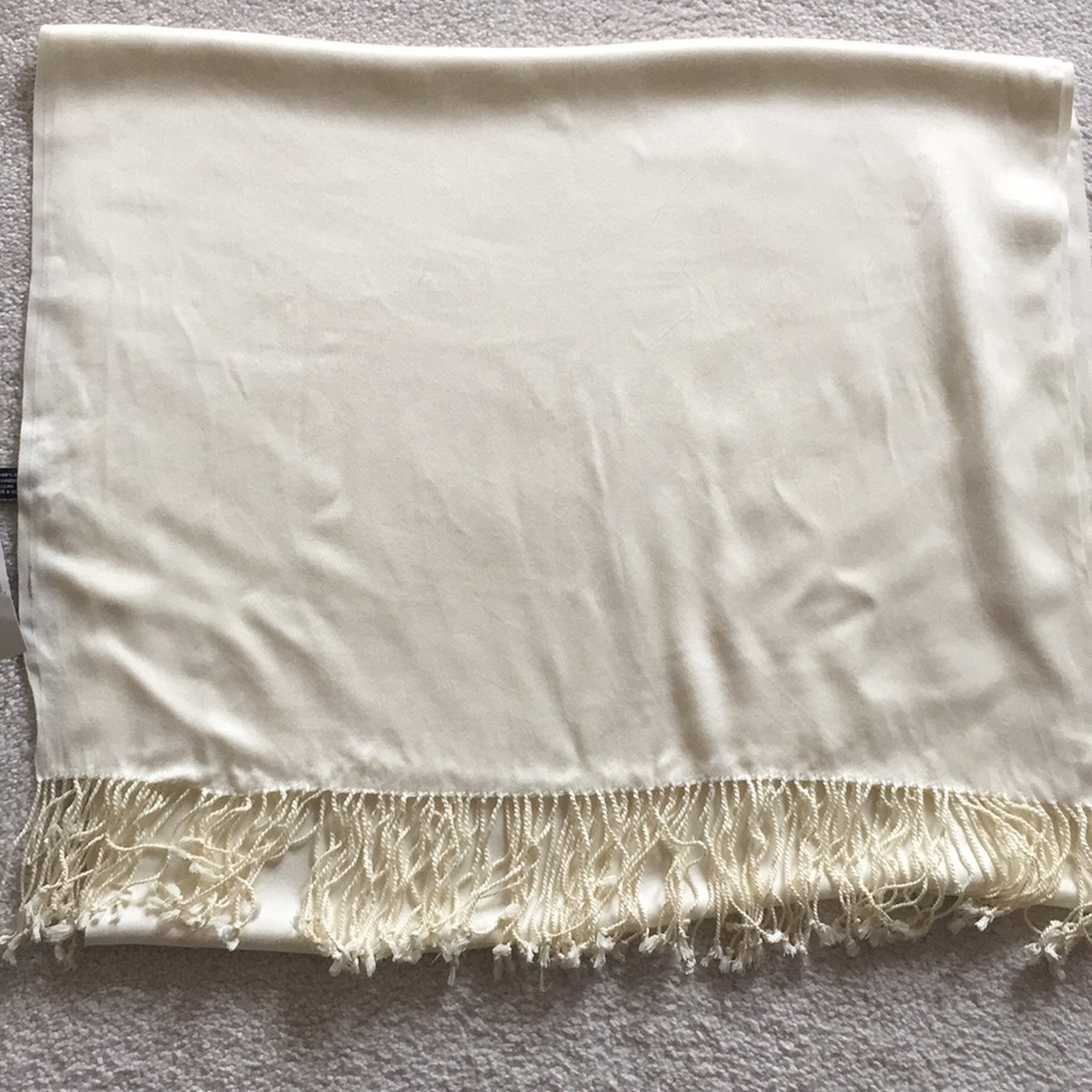 SHOULDER WRAP NWT